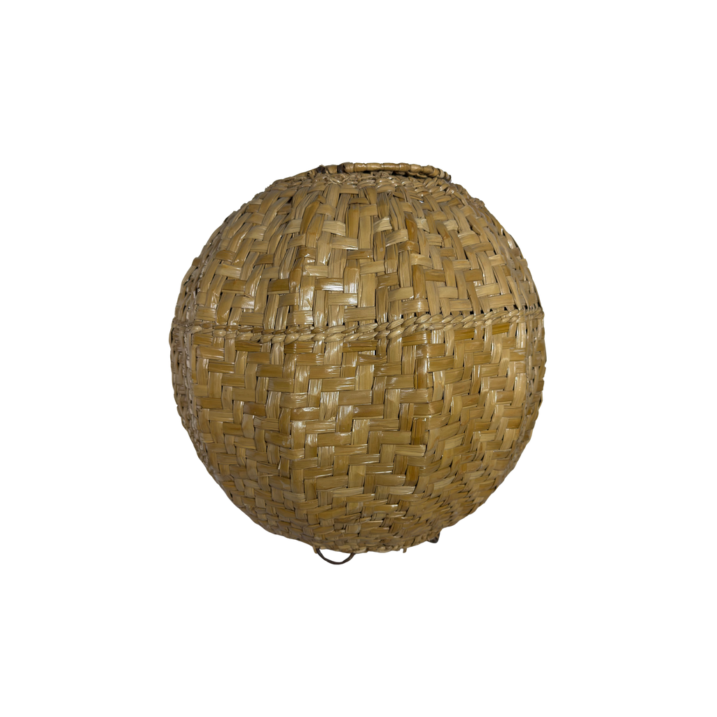 ESCULTURA "ESFERA DE PALMA" Casa de Pueblo