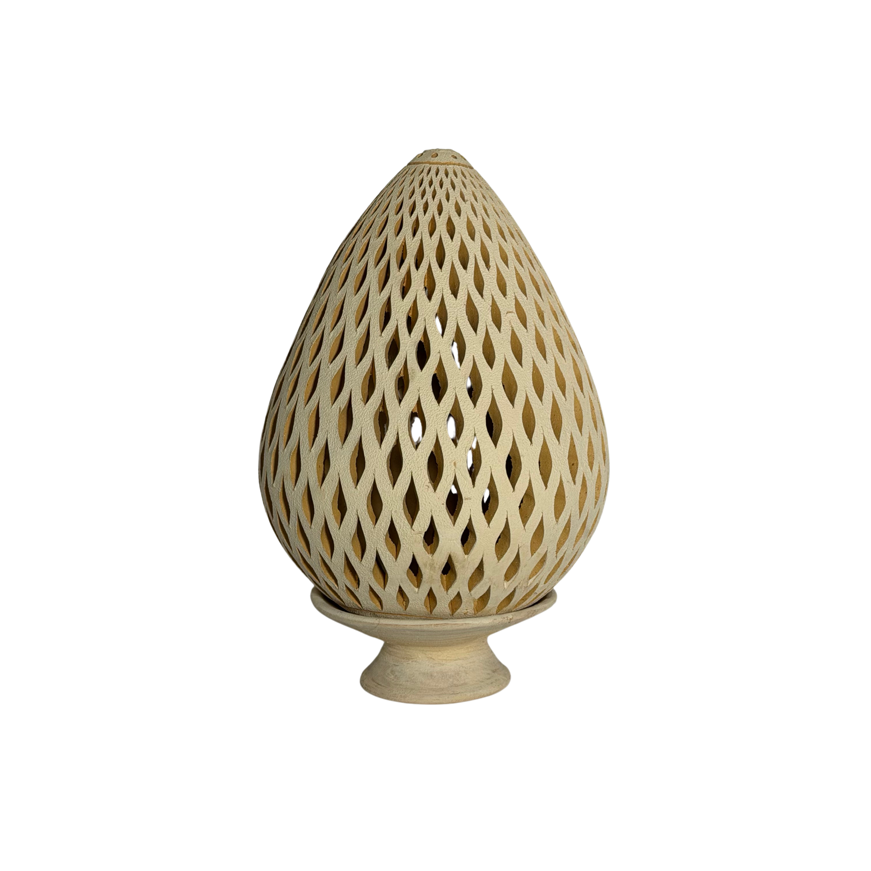 Luminaria / Escultura "Huevo Calado" Casa de Pueblo