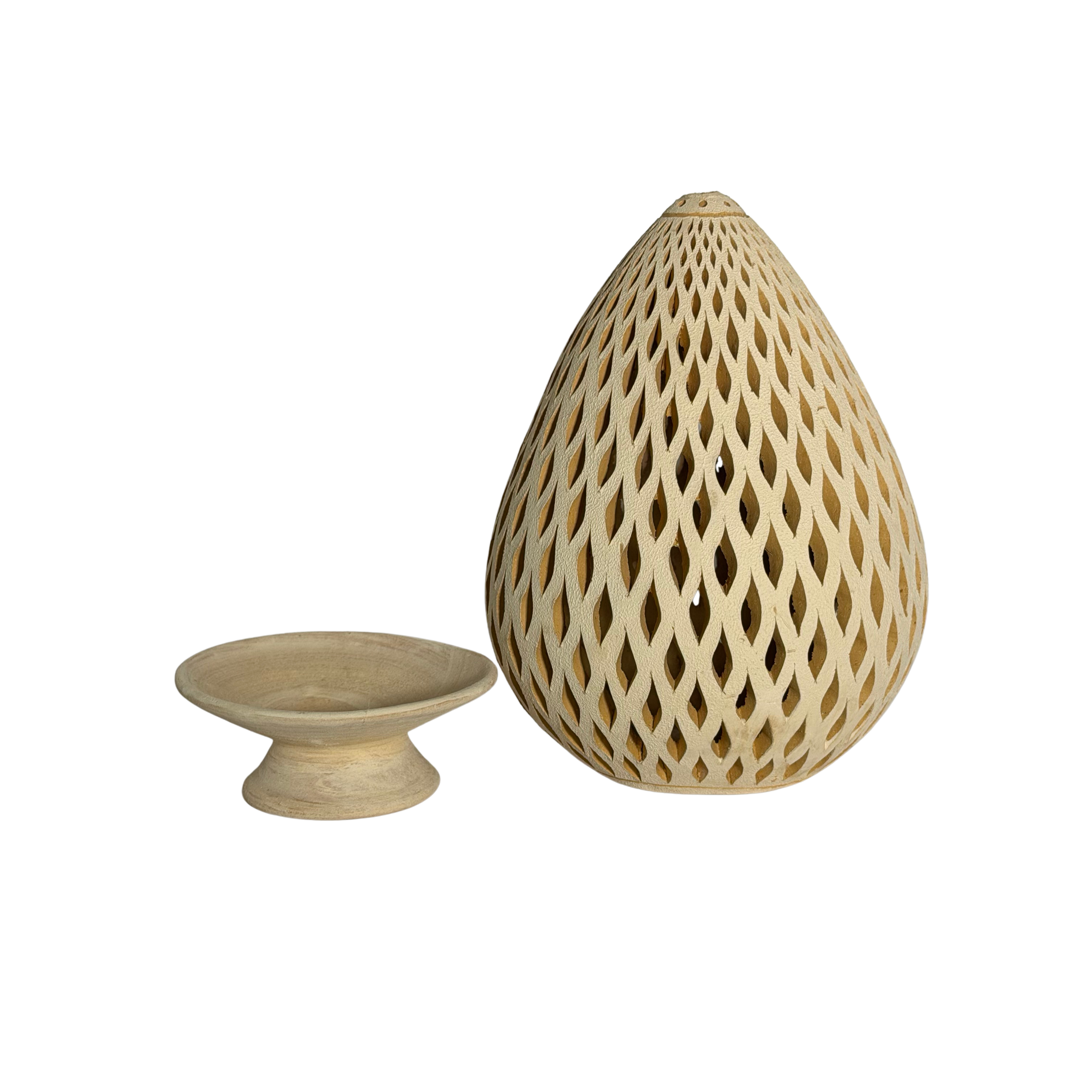 Luminaria / Escultura "Huevo Calado" Casa de Pueblo